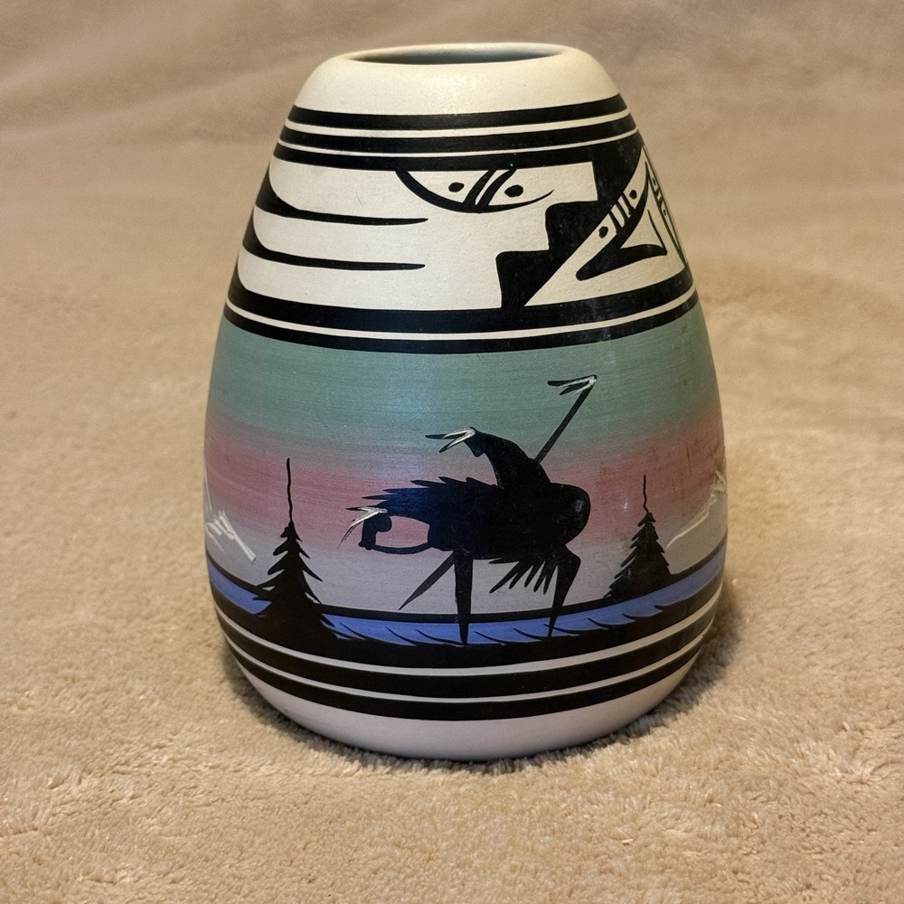 Native American Navajo Pottery Vase Hand Painted Signed By R. Jones